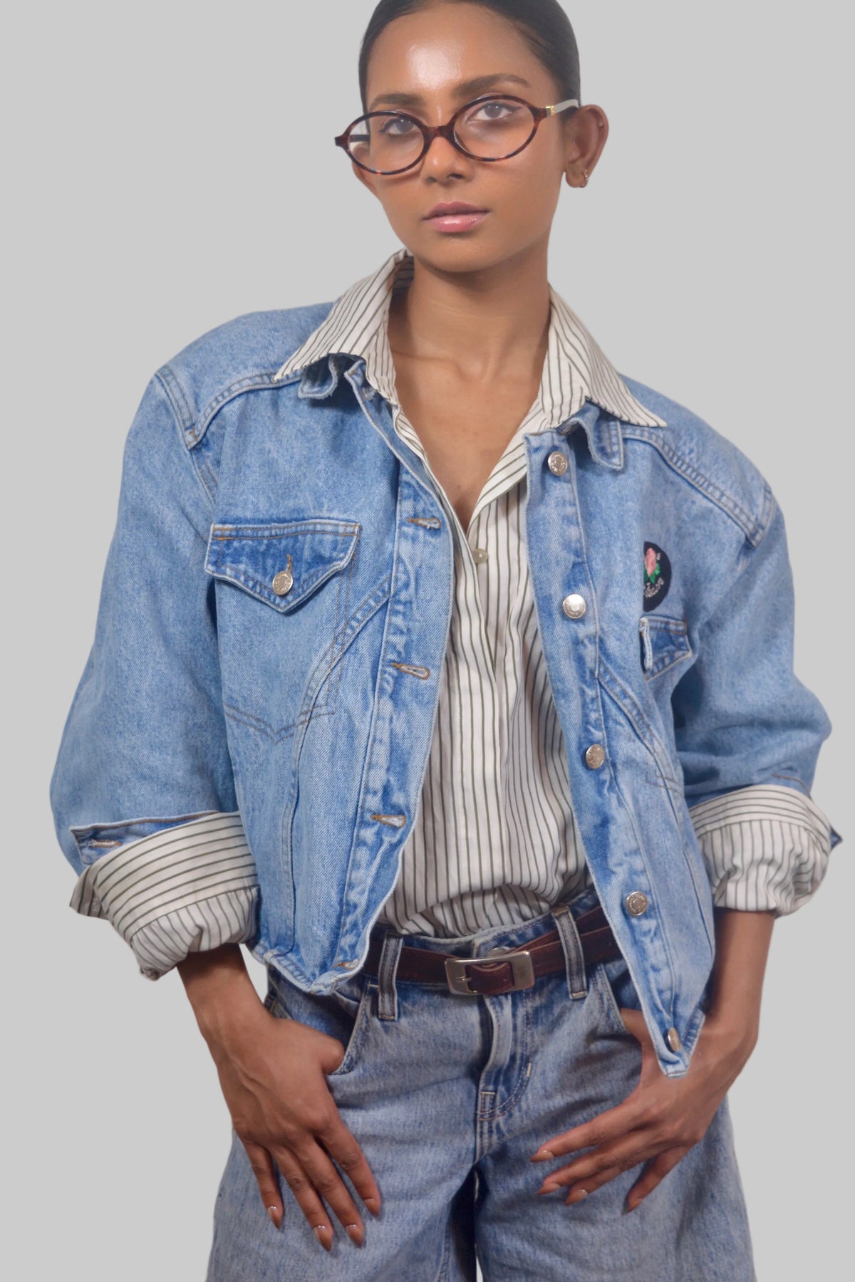 Rose Patch Cropped Vintage Denim Jacket