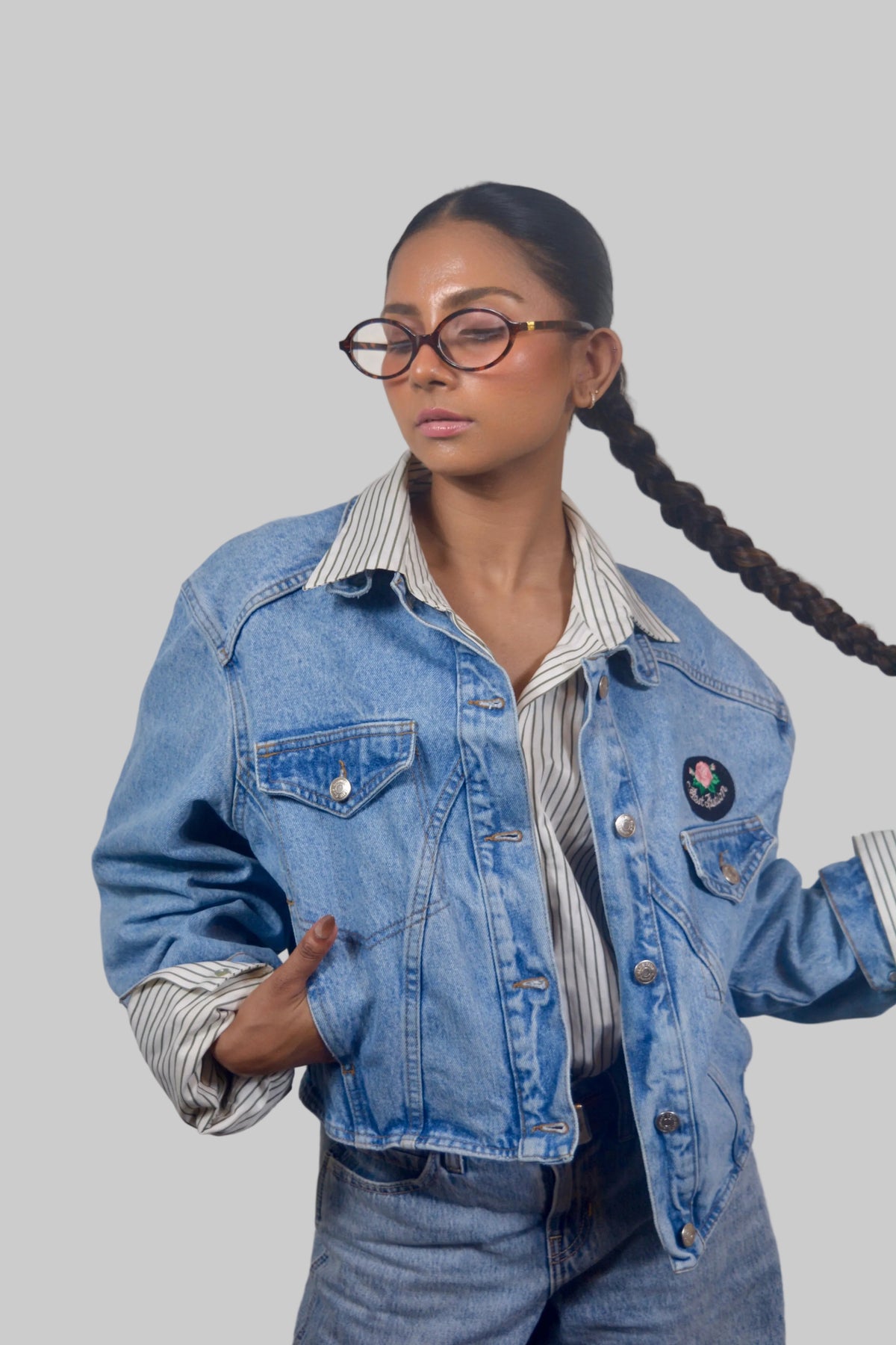 Rose Patch Cropped Vintage Denim Jacket